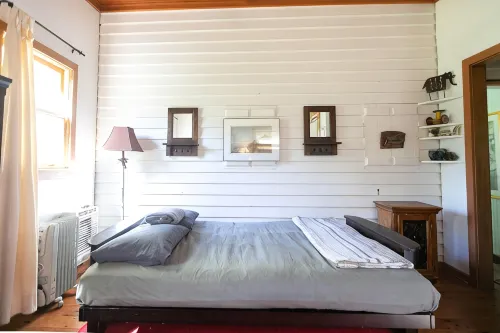 Zen Mountain Cabin: Forest-Bathing & Private Waterfall in Wine Country - 2성급