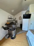 Welcome to the Tiny House. - Bungalows