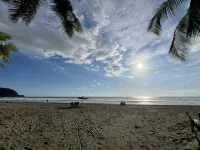 Large New 1bd/1ba Apartment Steps to Beach w/AC