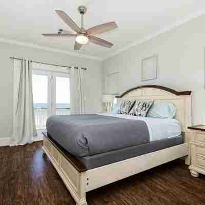 Beachfront Beauty w/ 4 King Beds Ultimate Getaway! Rooms