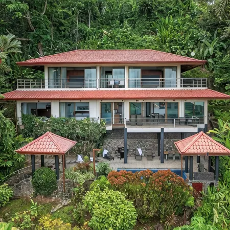 Exotica-All Suite House & Killer Views. On-site Staff-Gated Community-Paved Road
