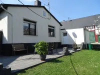 Vacation home with garden and terrace, 15 minutes from the Moselle - 2성급