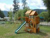 Totem Motel & Resort - parking