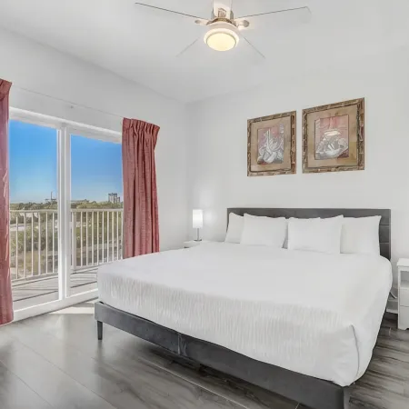 Newly Renovated! 2-Bedroom 2-Bath Stunning LakeView at Blue Heron Beach Resort