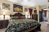 Paradise found! Private heated pool spa . 3700 sq ft of luxury on 2+ acres! - Uima-altaat