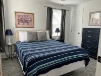 C2 Perfect location in historic city center, near beaches, patio, free parking!