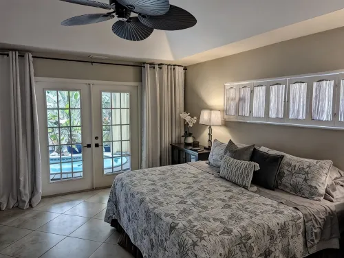 Stunning Indoor & Outdoor Living Near Beach and Shopping. Close to Boca Raton - 3성급