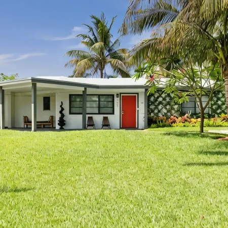 Tropical Beach House!