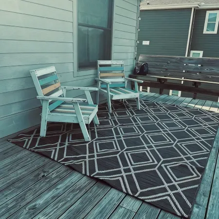 Pet Friendly 5-bedroom cottage just a 16-minute walk to Outer Banks Beaches