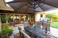 HEATED Pool & Hot Tub in a Quiet Neighborhood- Walk to Town- Dog Friendly - ジム