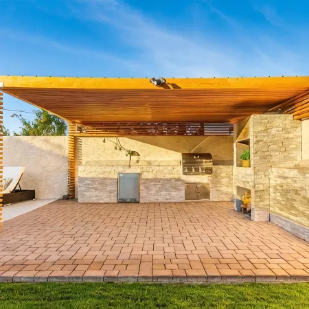 Pool and Beautiful Tempe - Scottsdale Home!