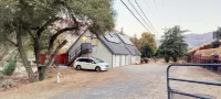 Chic studio with WiFi and AC in serene Springville - 4 estrellas
