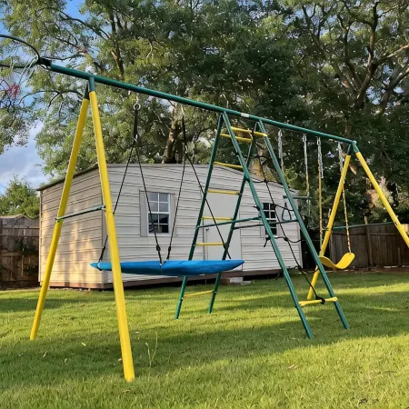 Big Green 5Br - Hot Tub • Game Room • Fenced Yard • Pets Welcome