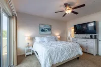 Modern 4Br / 4BA Beach Home • 360 View Rooftop Firepit • All King Beds - Garage - 3-Star