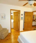 In Town, Yet Wooded - Cozy 2Br Cabin in Mentone - Chalets