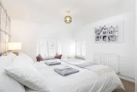 Beautiful Historic High Street Cottage in Burford - Wifi
