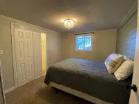 3 - Bedroom Cottage Near Lake Mitchell in Cadillac - 3-Star