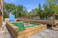 Luxury Lake Geneva House, Heated Pool, 2 Hot Tubs, Sauna, Fire Pit, Photo Zone - WiFi
