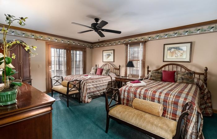 Stunning Golf Views on Pinehurst National No. 9. A Luxurious Retreat Awaits.