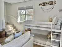 The Oceans Oyster-Hot tub, 5 min to beach, Pets, Sleeps 10 , Sound Views!! - Kitchens