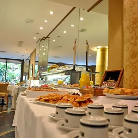 Hotel Solans Riviera