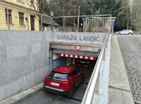Doma Zagreb Aparthotel - parking