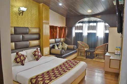 Hotel Sidharath - Airport Shuttle