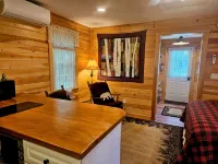 Cozy Cabin By The Pond, Sleeps 2 - 3-Star
