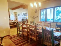 Truly STUNNING~ Minutes to ABQ!VIEWS/Fireplace/Fire-Pit/ Outdoor Mecca-Hot Tub! - Gym