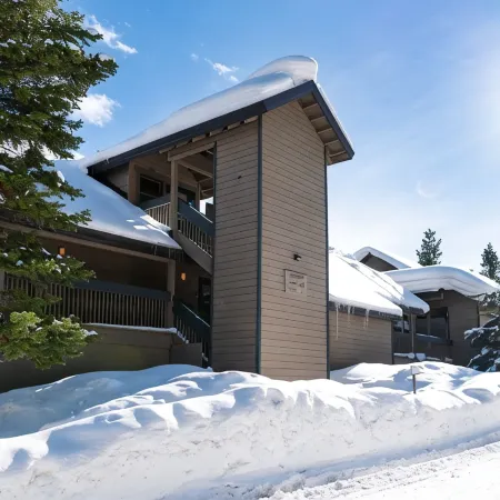 Ski the Peak,Big Sky Resort,Cozy Stillwater Condo,Fireplace, walk-Lifts,BaseCamp
