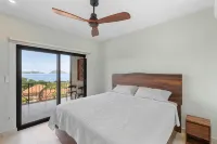 Stylish Villa with Brand-New Furniture, Panoramic Ocean Views, and Infinity Swimming Pool & Hot Tub - Apartments