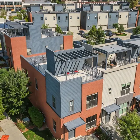 Downtown Skyline Views in Modern Townhome with Rooftop Patios