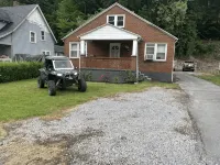 Black Diamond ATV Lodge - Welch WV. - 2-Star