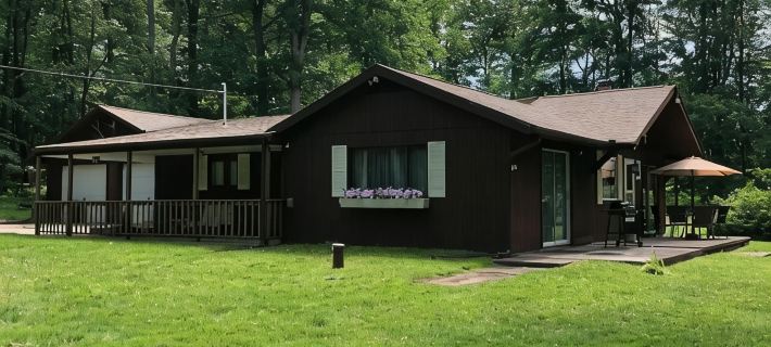 FernRockCabin- A Peaceful getaway in the Laurel Highlands of PA ファイエットのホテル
