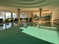 Werzers Hotel Resort Pörtschach - Kolam Renang