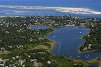 Chatham-Walk to Town/Beach-Multi Family Friendly - 3-نجوم