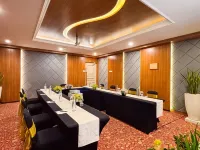 Grand Senyum Hotel Hotels near Jetis