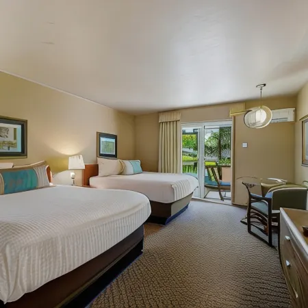 Somerset Inn & Suites