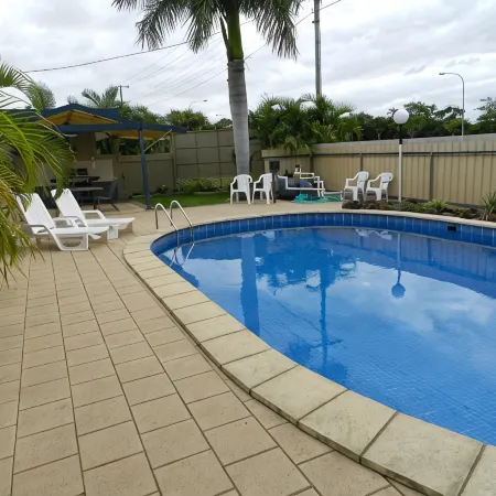 Golden Palms Motor Inn