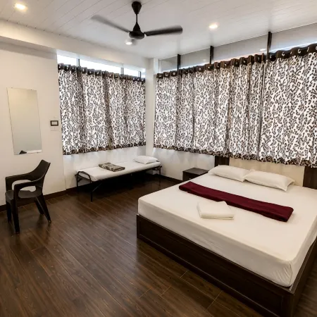 GRAND MUNNAR ROOMS