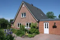 near the dyke (30m) and green beach, sea water swimming pool - Apartments