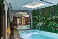 La Fleur Boutique Hotel - 5-Star