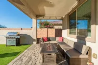 The One | Glendale | Pool & Spa | State Farm - 2-Star