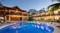 The Coast Beachfront Hotel - Parkering