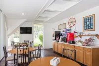 Howard Johnson by Wyndham Vero Beach / Downtown