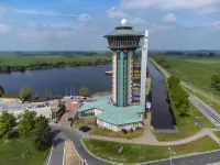 Hotel & Restaurant Infinity Hotels in Meppel
