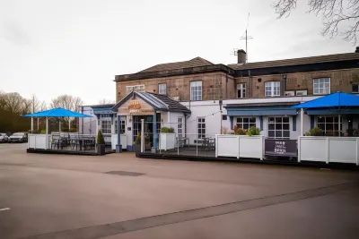 Hartwood Hall by Greene King Inns Hotels near Runshaw College Chorley Campus