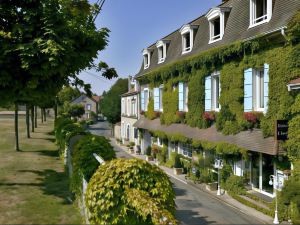 Logis Hostellerie Saint Jacques