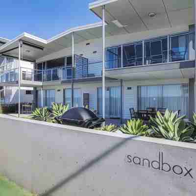 Sandbox Luxury Beach Front Apartments Hotel Exterior