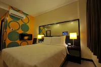 Go Hotels Dumaguete Các khách sạn gần Sisters of St Paul of Chartres Monument